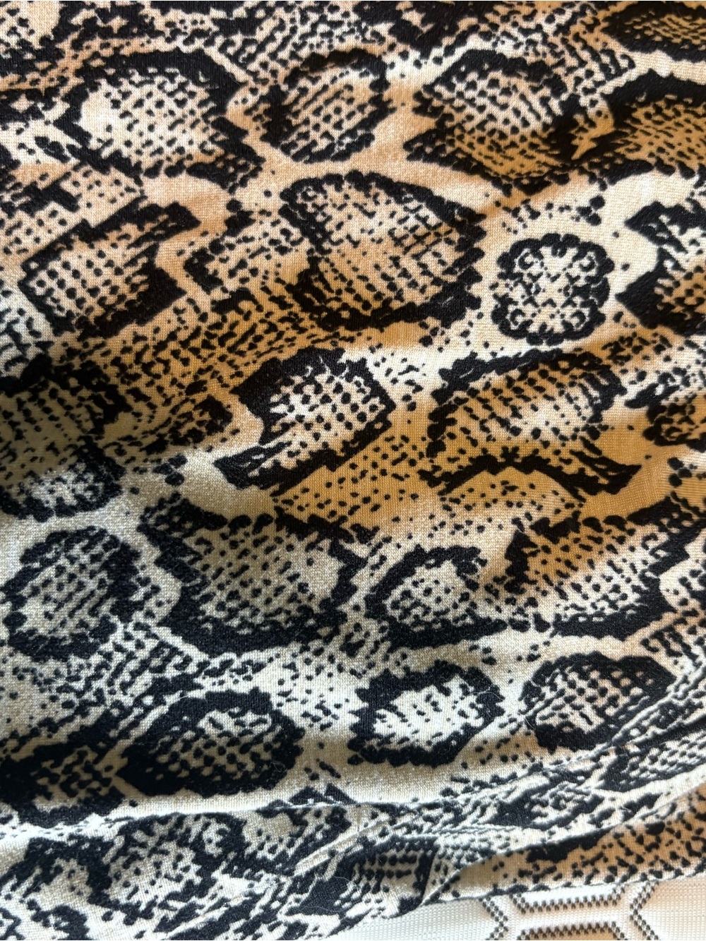 Snake Skin Pattern lounge pants black & Cream